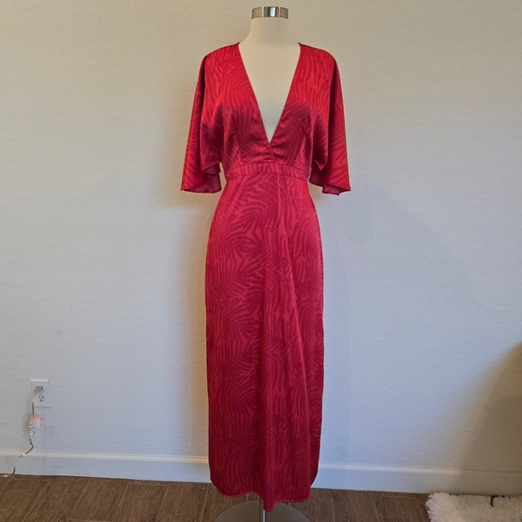 Fe Noel Dresses & Skirts - Fe NOEL Midi Dress